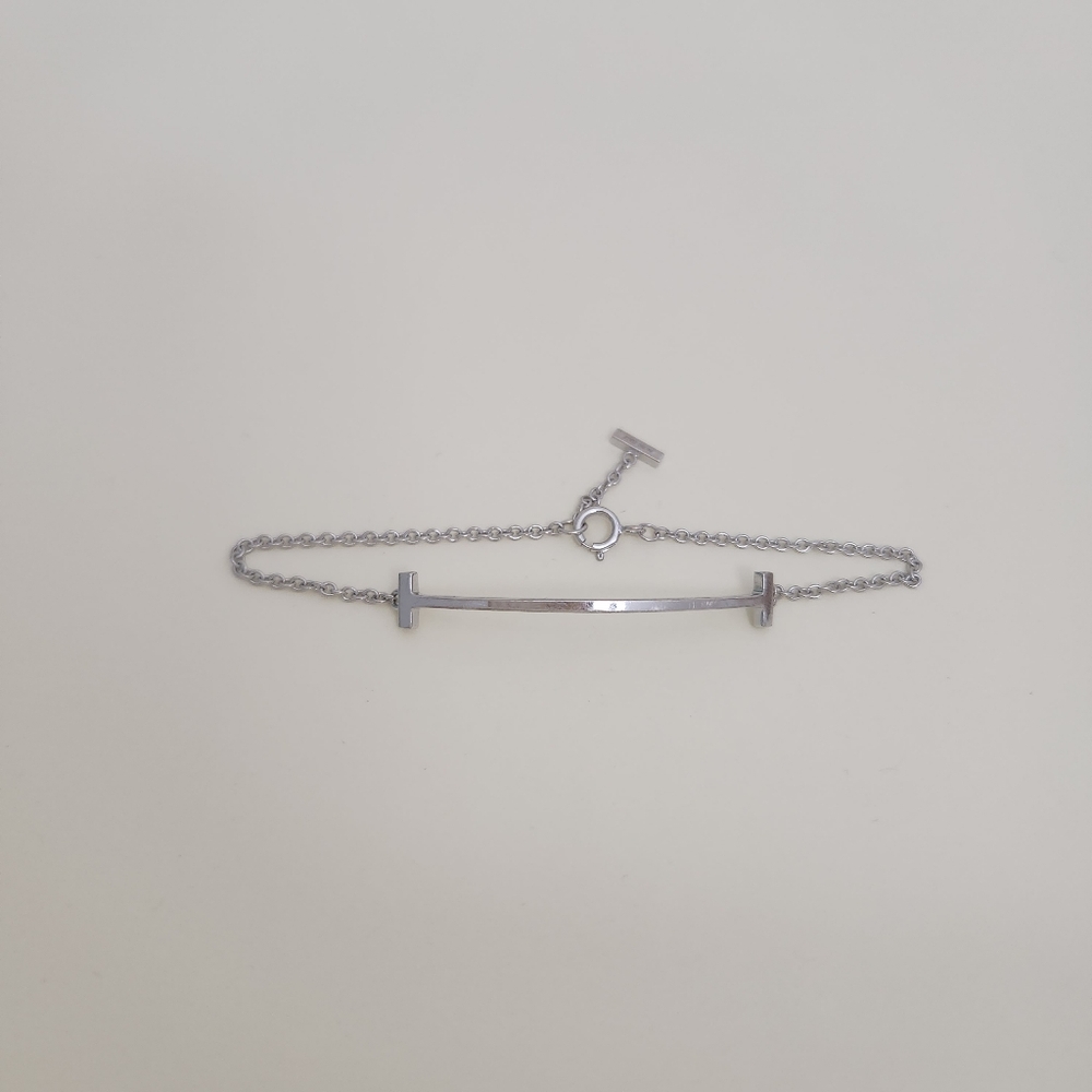 Tiffany & Co. T Smile Bar Bracelet White Gold 18K AU 750 Small In Original Box